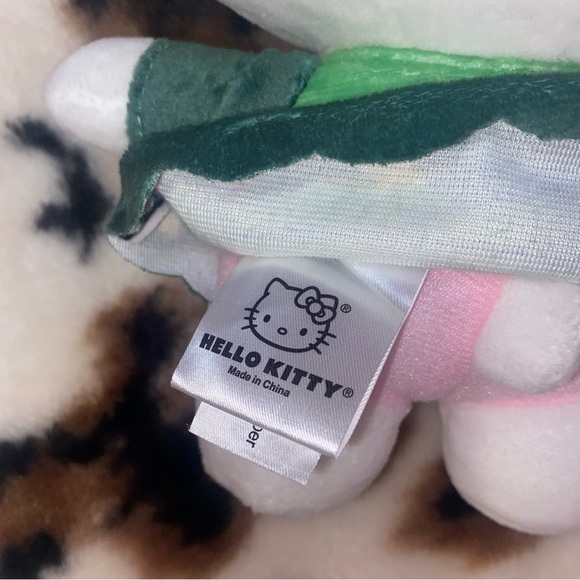 HELLO KITTY Christmas Tree Holiday Plush - Picture 5 of 5